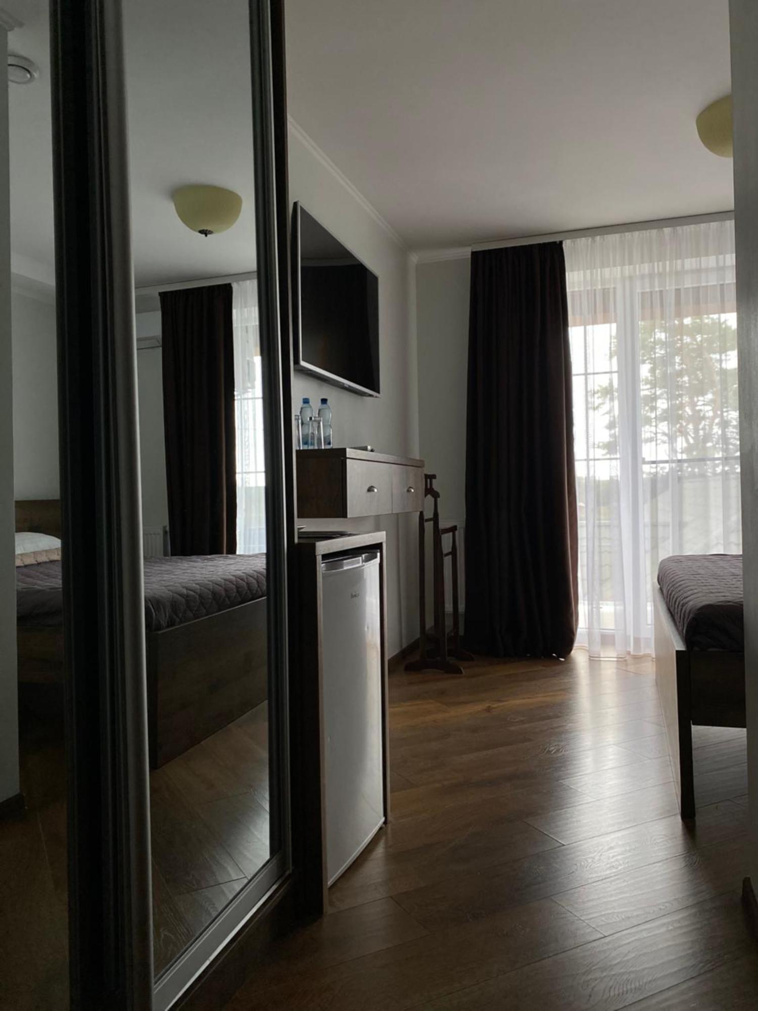 Готель-Ресторан "Колиба" Brody Extérieur photo